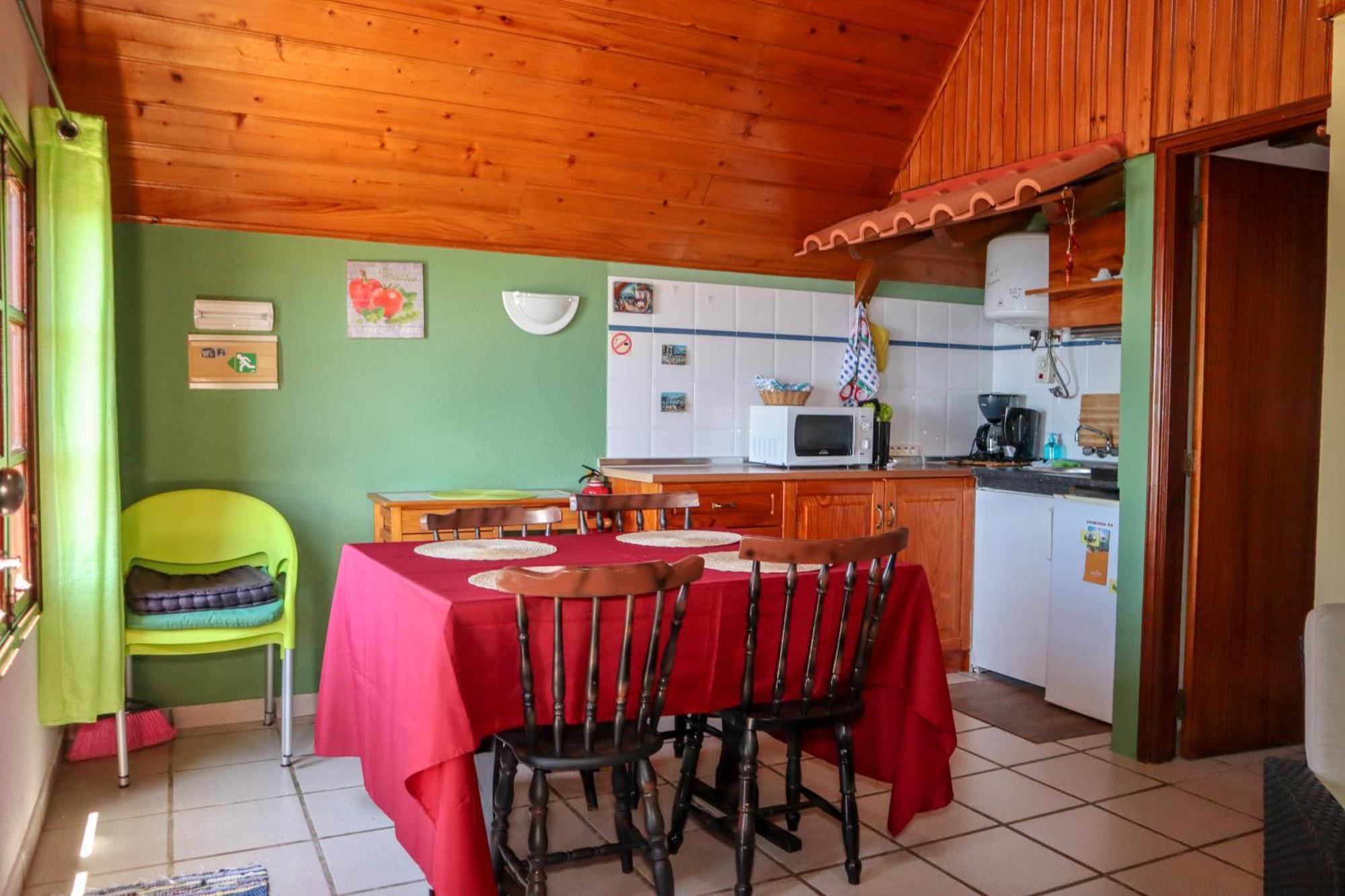 Casas Tipicas Candelaria Tabua 蓬他达维托亚 外观 照片